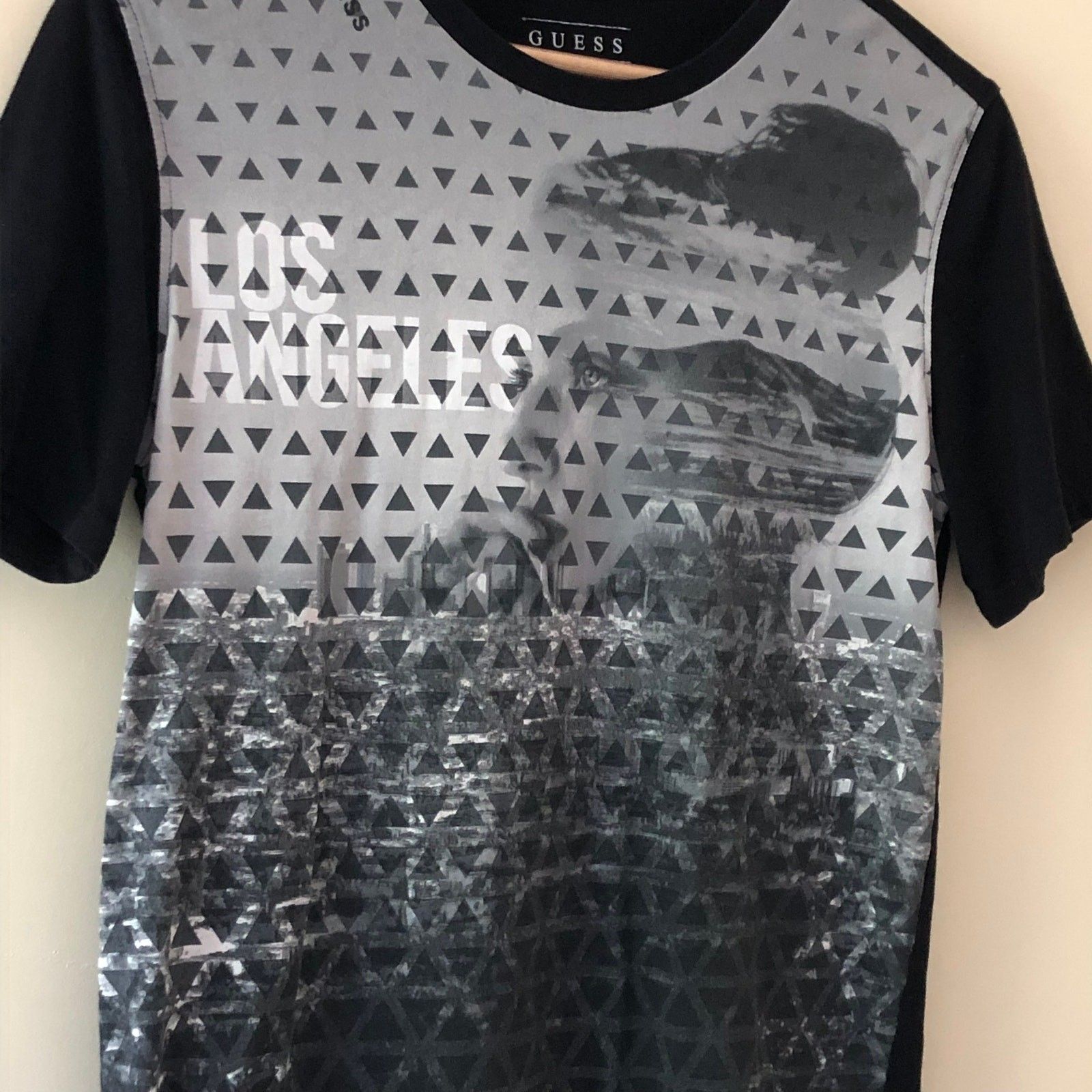 Guess Graphic T-Shirt Black White Size Xs